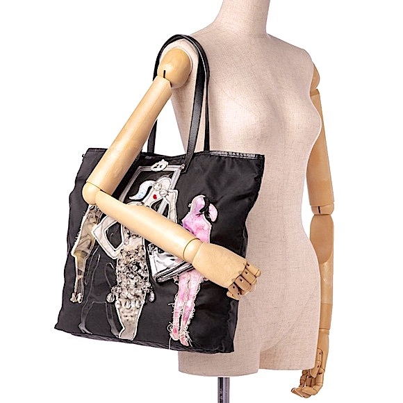 Prada: Runway Beaded Tessuto Models on Runway Limited Edition Nylon Tote Bag - Picture 16 of 17